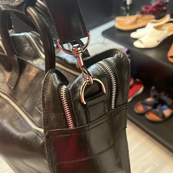 100% genuine leather bag with shoulder strap, multiple zip, polka dots - Picture 11 of 12